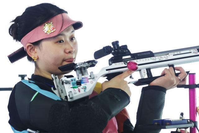 1722569055446058344.jpg 巴黎奥运会+_+射击——女子50米步枪三姿资格赛赛况XxjpseC011788_20240801_MVPFN0A001.jpg