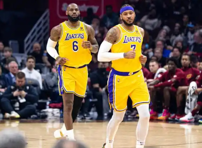 kaiyun-大反转，安东尼突爆争议发言！詹姆斯很意外，球迷：不给兄弟面子|斯蒂芬·库里|卡梅隆·安东尼|nba|金州勇士队|库里_新浪体育_新浪新闻