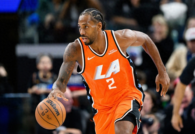 伦纳德你太狠，又创造21世纪独一无二纪录，35岁合同年再冲1.5亿|小卡|快船|明尼苏达森林狼队|安东尼·爱德华兹|朱利叶斯-兰德尔_新浪体育_新浪新闻